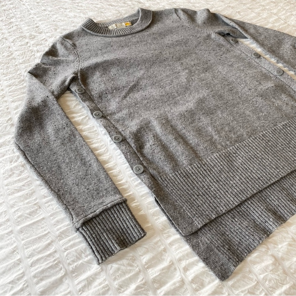 High low button side sweater